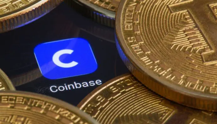 Juge américain : Coinbase doit répondre de ses ventes de cryptomonnaies