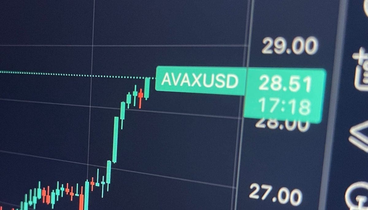 AVAX pourrait doubler pour atteindre 53 $ : les baleines achètent pour 276 millions de dollars